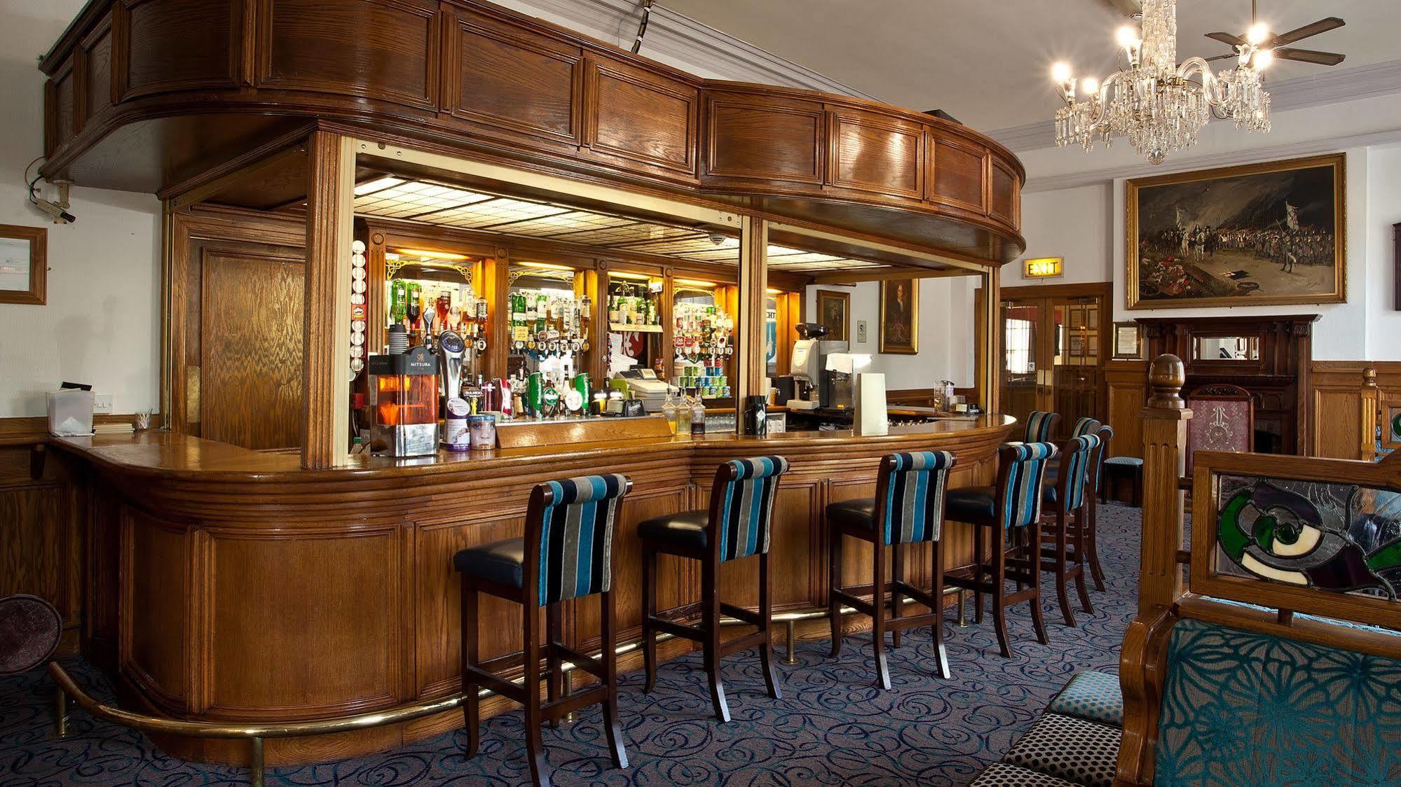 The Lucan Spa Hotel Exterior photo